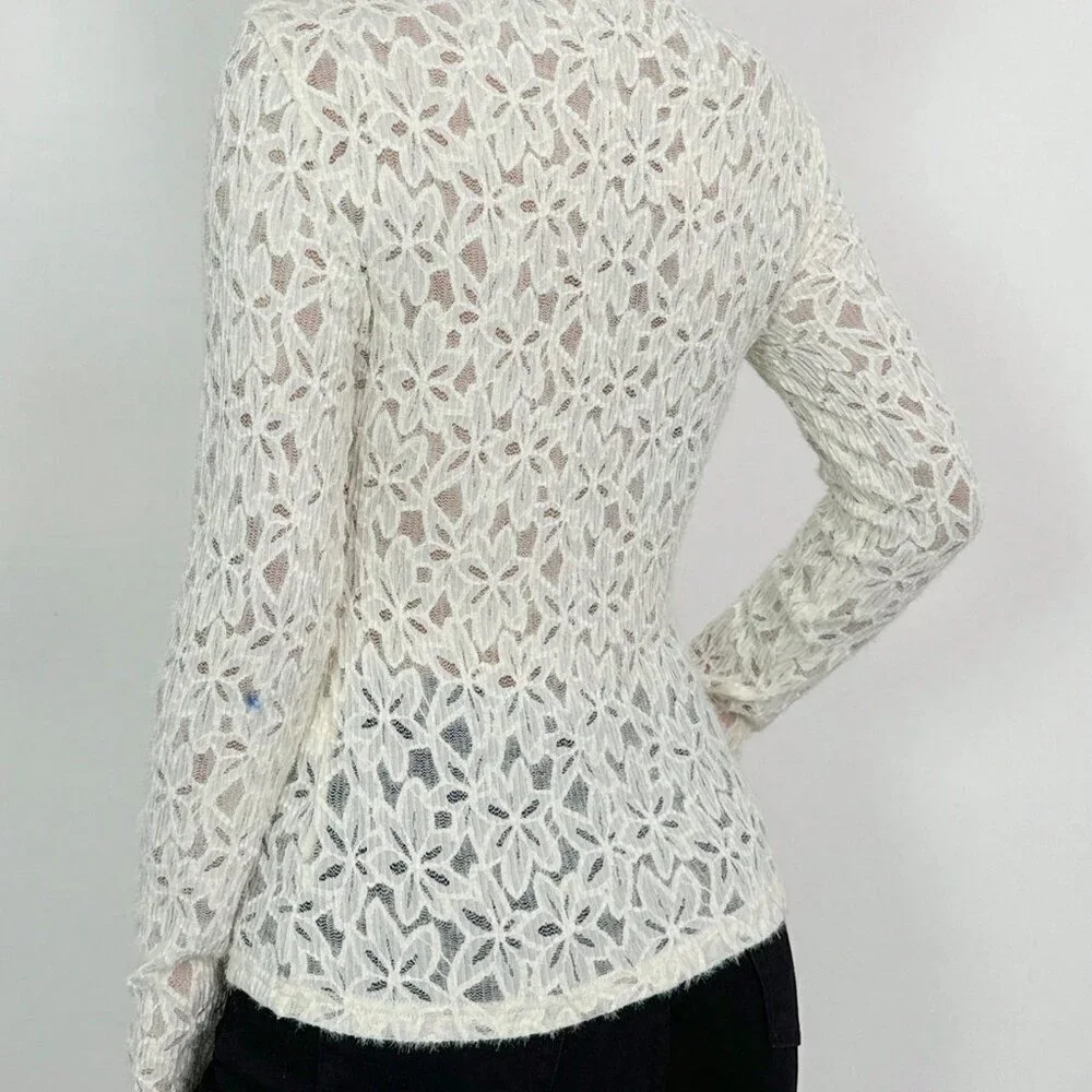 White Casual Women's Floral Patterned Stand Collar Long Sleeve Fitted Blouse - Picture 2 of 6